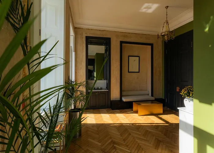 Unfound Door - Design Hotel